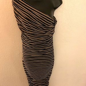 Black and gold strapless dress